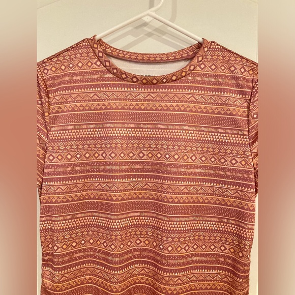 Ocean + Coast Active Top Size S Western Aztec Boho Pink Crewneck Short Sleeve - Picture 3 of 7